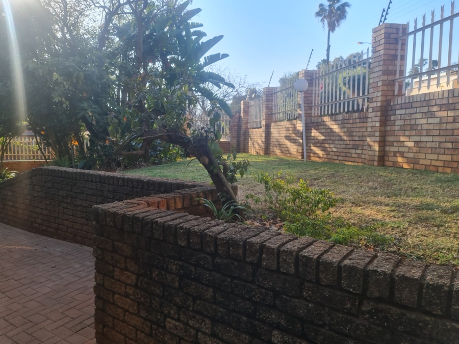 3 Bedroom Property for Sale in Safari Gardens North West